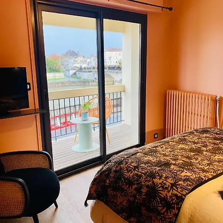 Apartamento Au Fil De La Charente - Coeur De - Wifi Clim - Classé 4 étoiles - 4 Pers *
